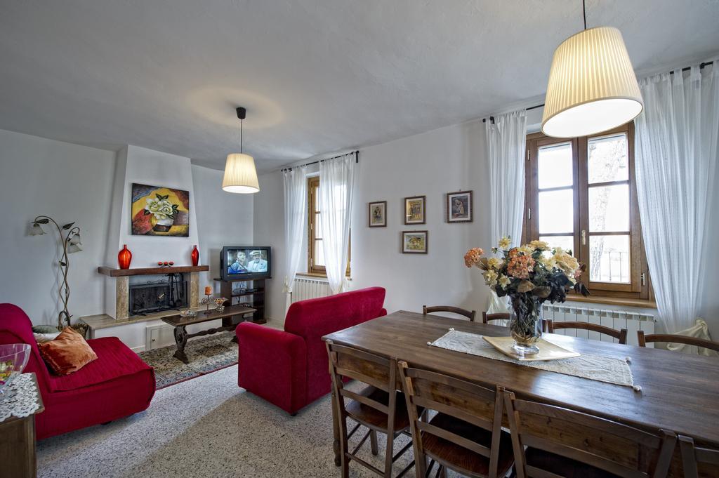 Villa Tancredi Foiano Della Chiana Zimmer foto